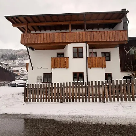 Haus Antonia شقة *